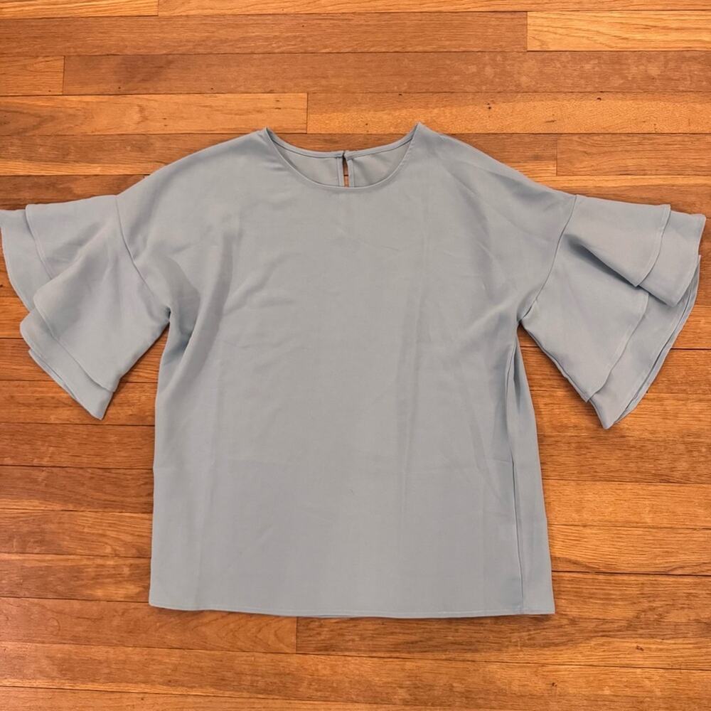 Light blue bell sleeve blouse shirt top size medium M
b3